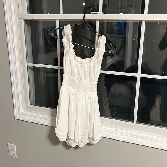 White Hollister Romper Dress - Picture 2 of 2